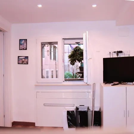 La Casa Di Aly Lejlighed